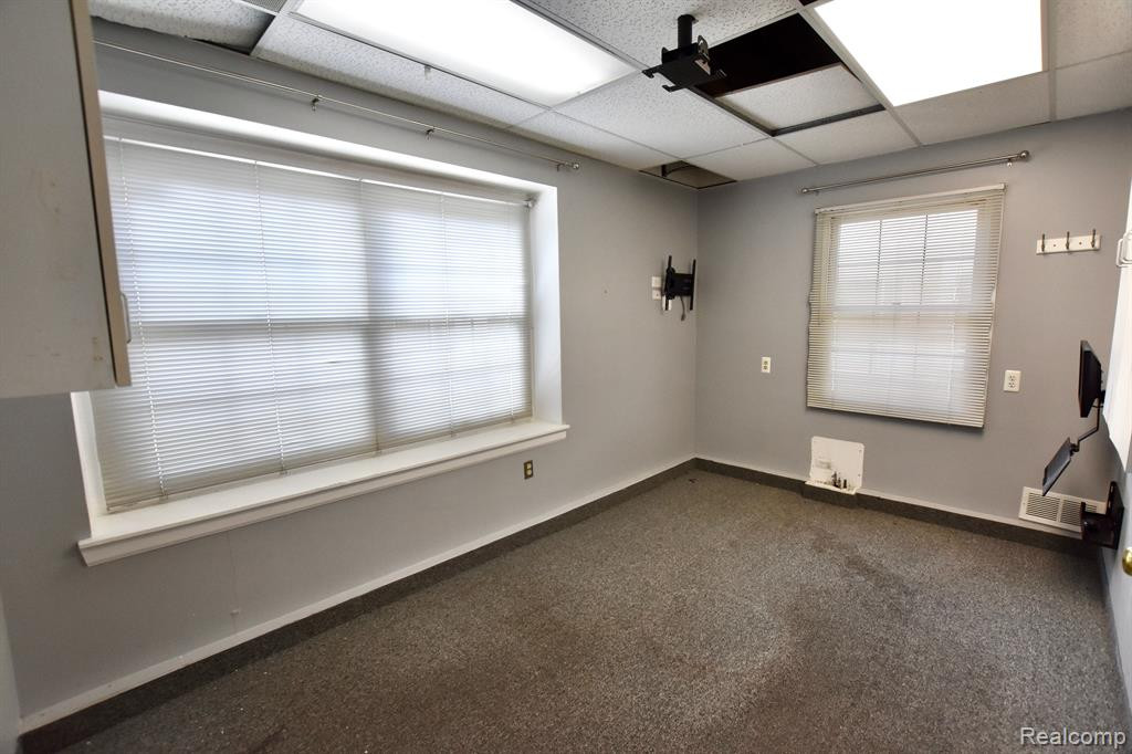 9313 N HAGGERTY Road, Plymouth, MI 48170 — Photo 16
