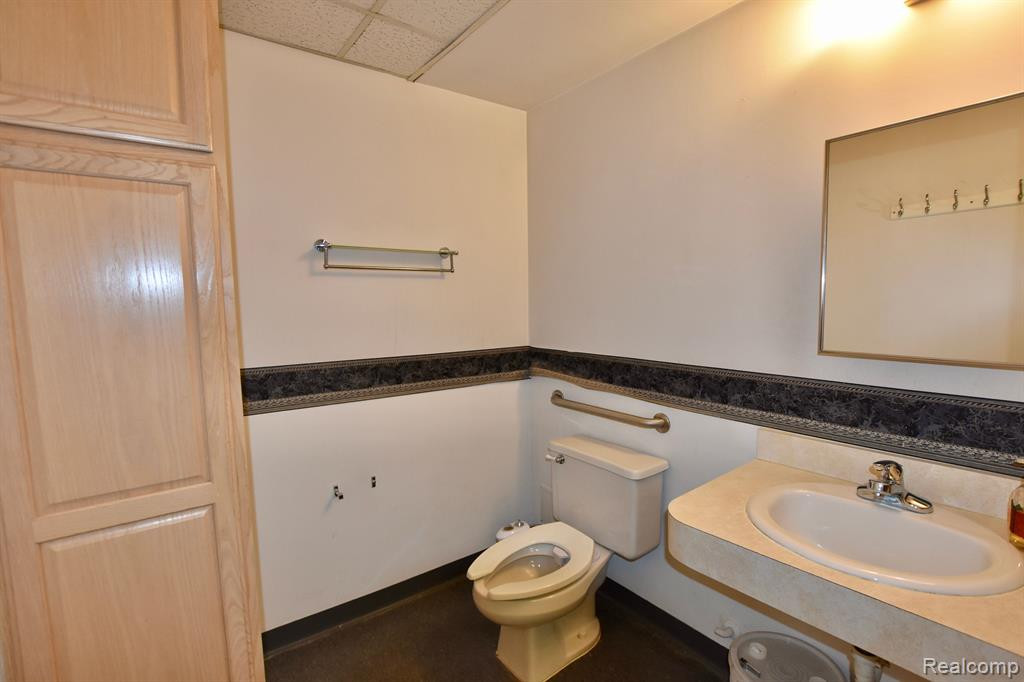 9313 N HAGGERTY Road, Plymouth, MI 48170 — Photo 21