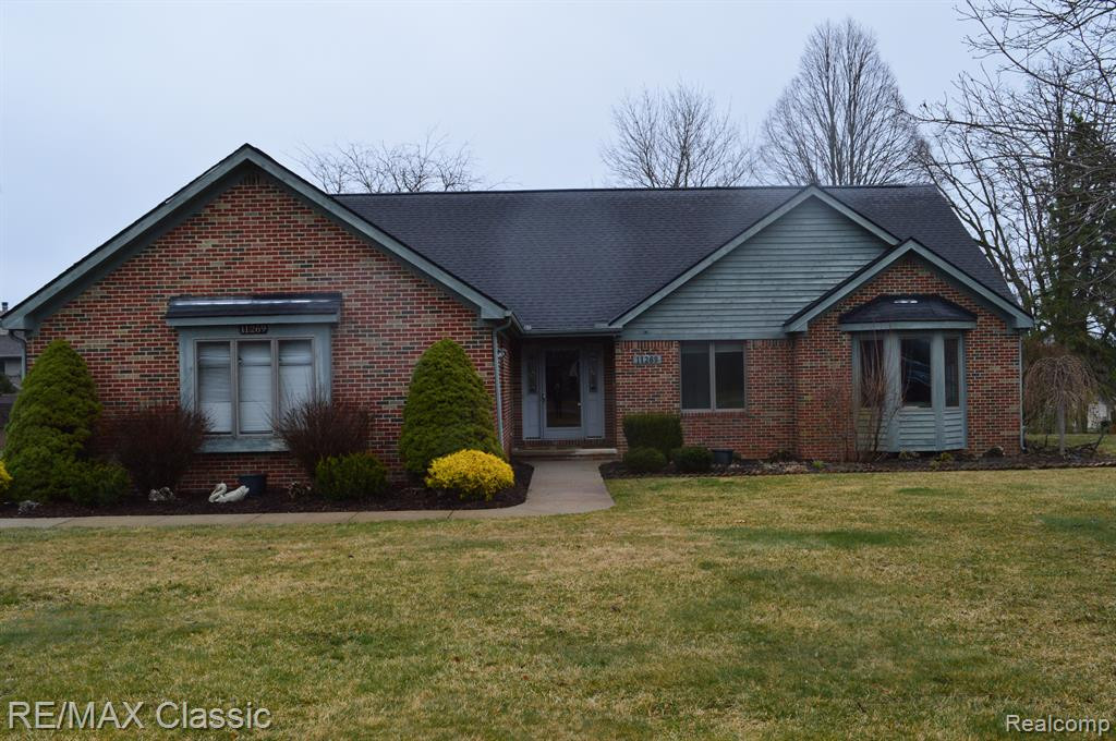11269 HAMMERSTONE Drive, South Lyon, MI 48178 — front exterior