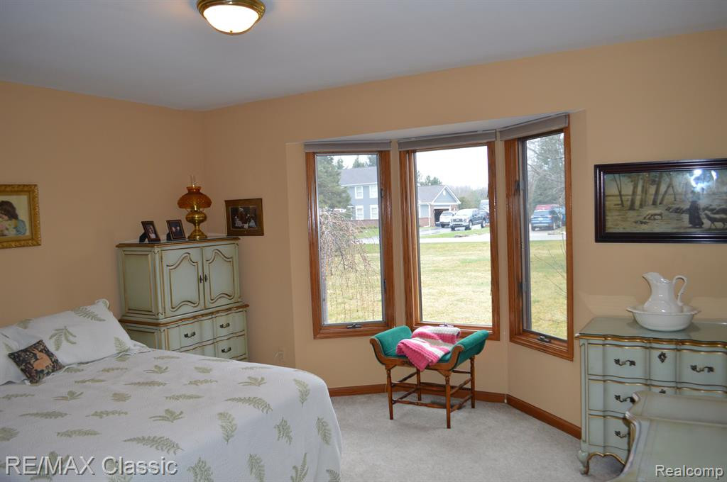 11269 HAMMERSTONE Drive, South Lyon, MI 48178 — Photo 23