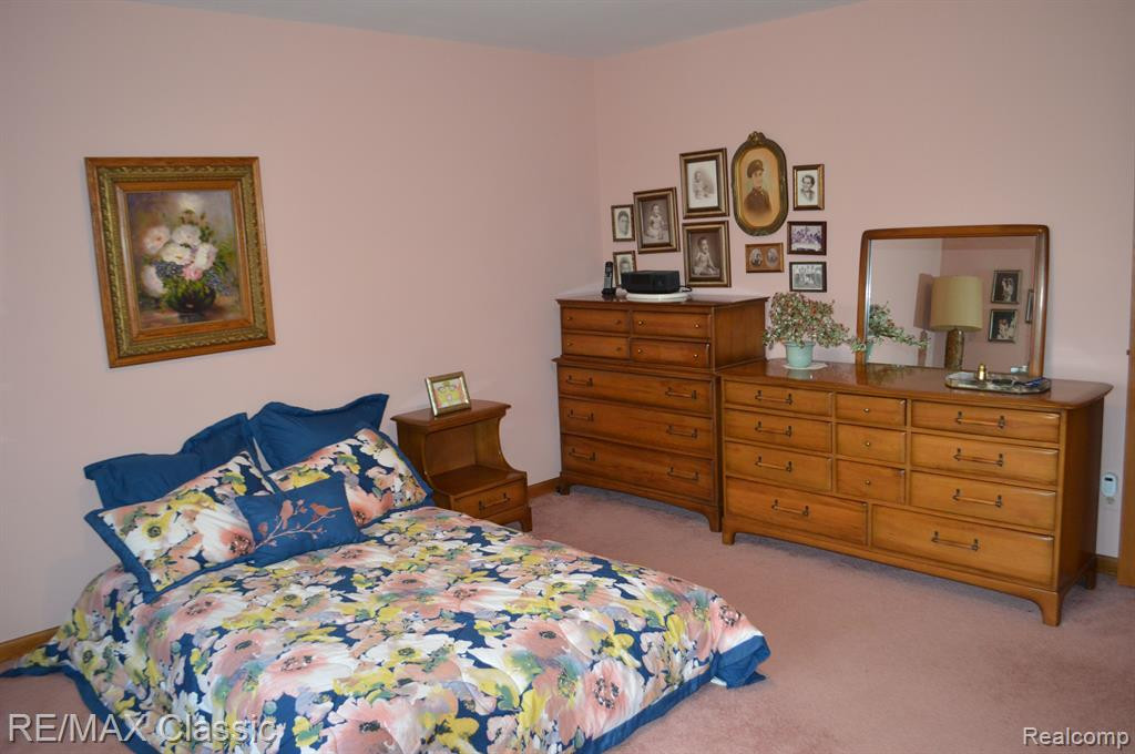 11269 HAMMERSTONE Drive, South Lyon, MI 48178 — Photo 31