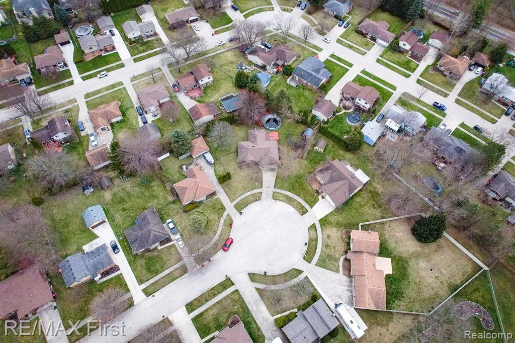 39692 RAGER, Clinton Twp, MI 48038 — Photo 2