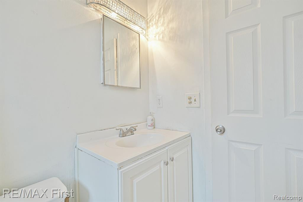 39692 RAGER, Clinton Twp, MI 48038 — Photo 23