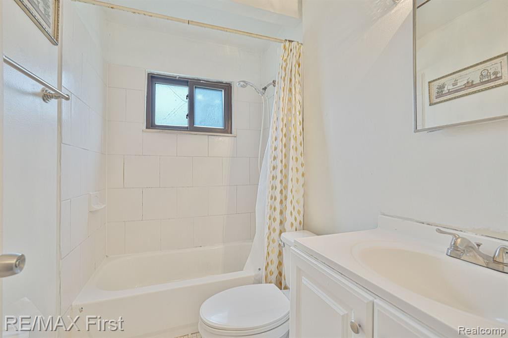 39692 RAGER, Clinton Twp, MI 48038 — Photo 24