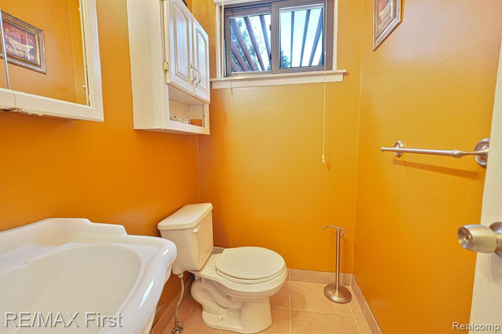 39692 RAGER, Clinton Twp, MI 48038 — Photo 25