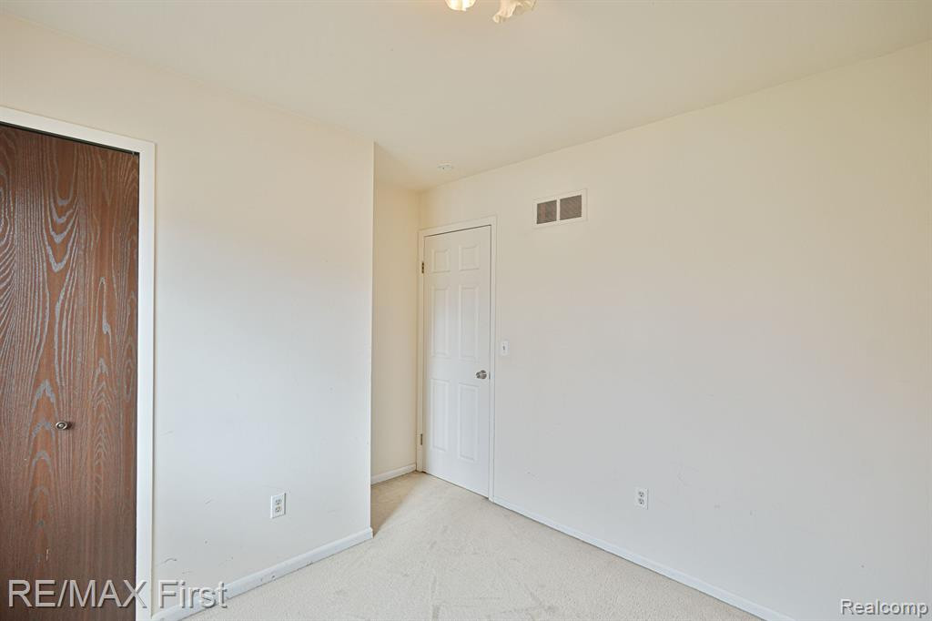 39692 RAGER, Clinton Twp, MI 48038 — Photo 27