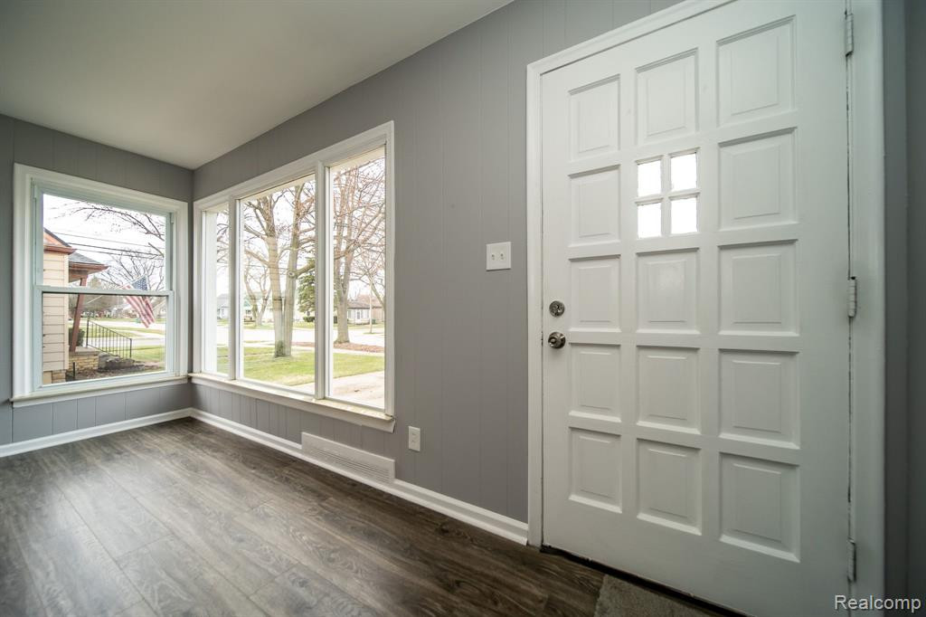 6939 HELEN Street, Garden City, MI — Photo 6