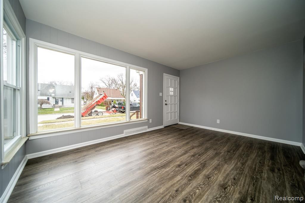 6939 HELEN Street, Garden City, MI — Photo 17