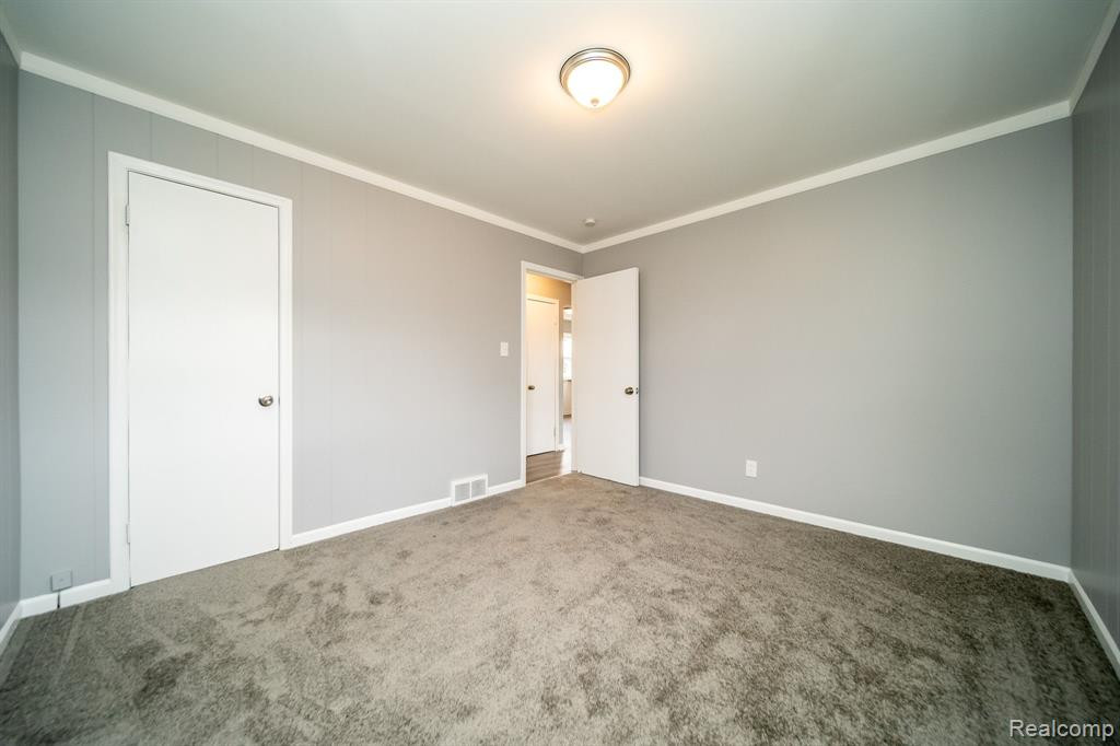 6939 HELEN Street, Garden City, MI — Photo 23