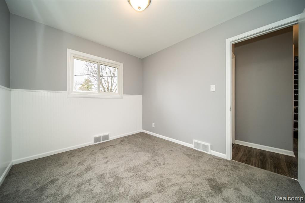6939 HELEN Street, Garden City, MI — Photo 31