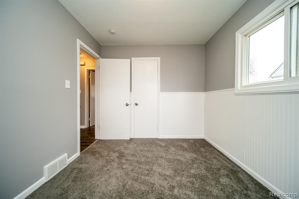 6939 HELEN Street, Garden City, MI — Photo 33