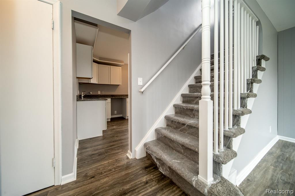 6939 HELEN Street, Garden City, MI — Photo 35