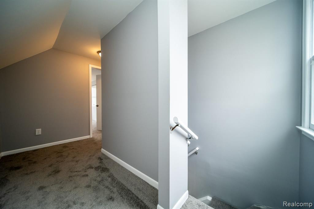6939 HELEN Street, Garden City, MI — Photo 37