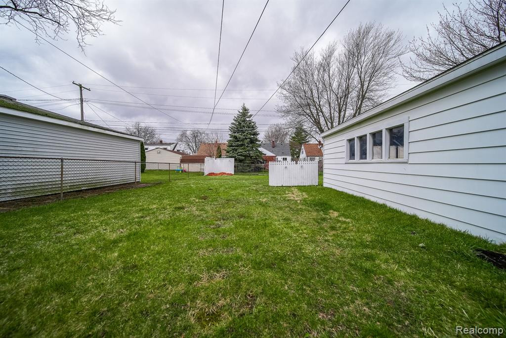 6939 HELEN Street, Garden City, MI — Photo 65