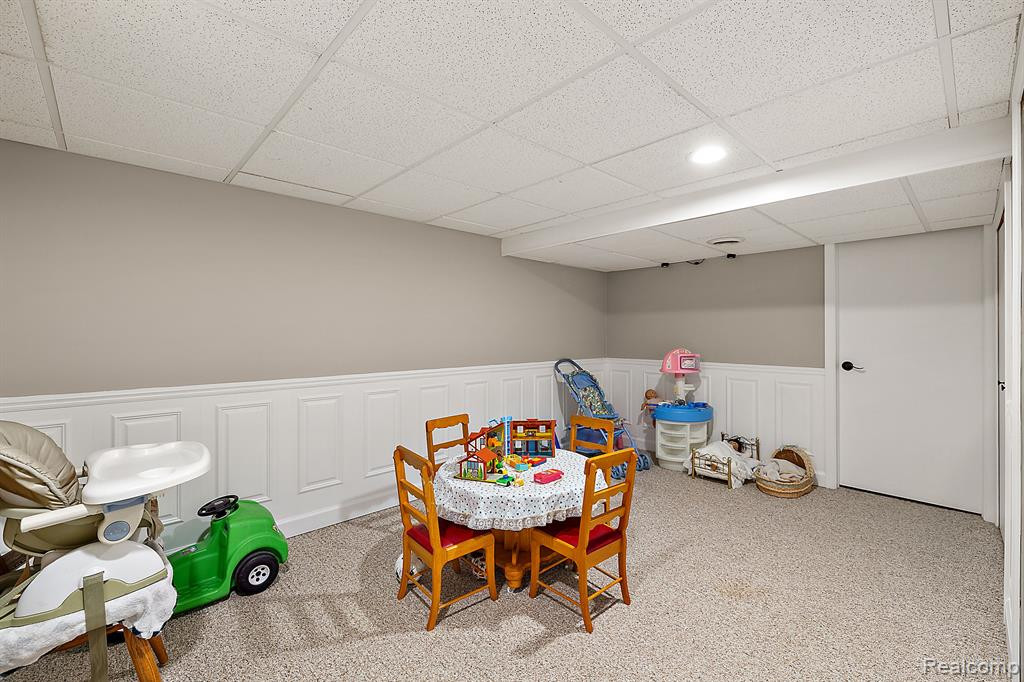 39953 WILMETTE Drive, Sterling Heights, MI 48313 — Photo 41