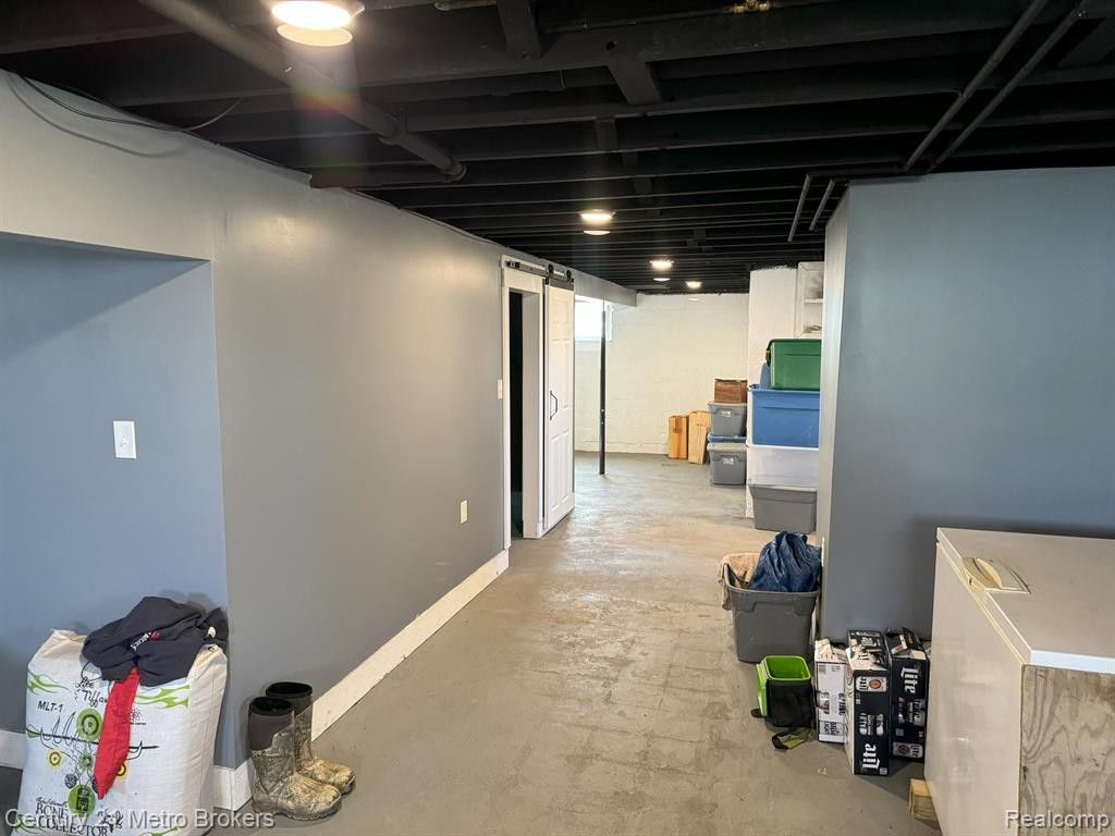 235 W MAIN Street, Mayville Vlg, MI 48744 — Photo 16