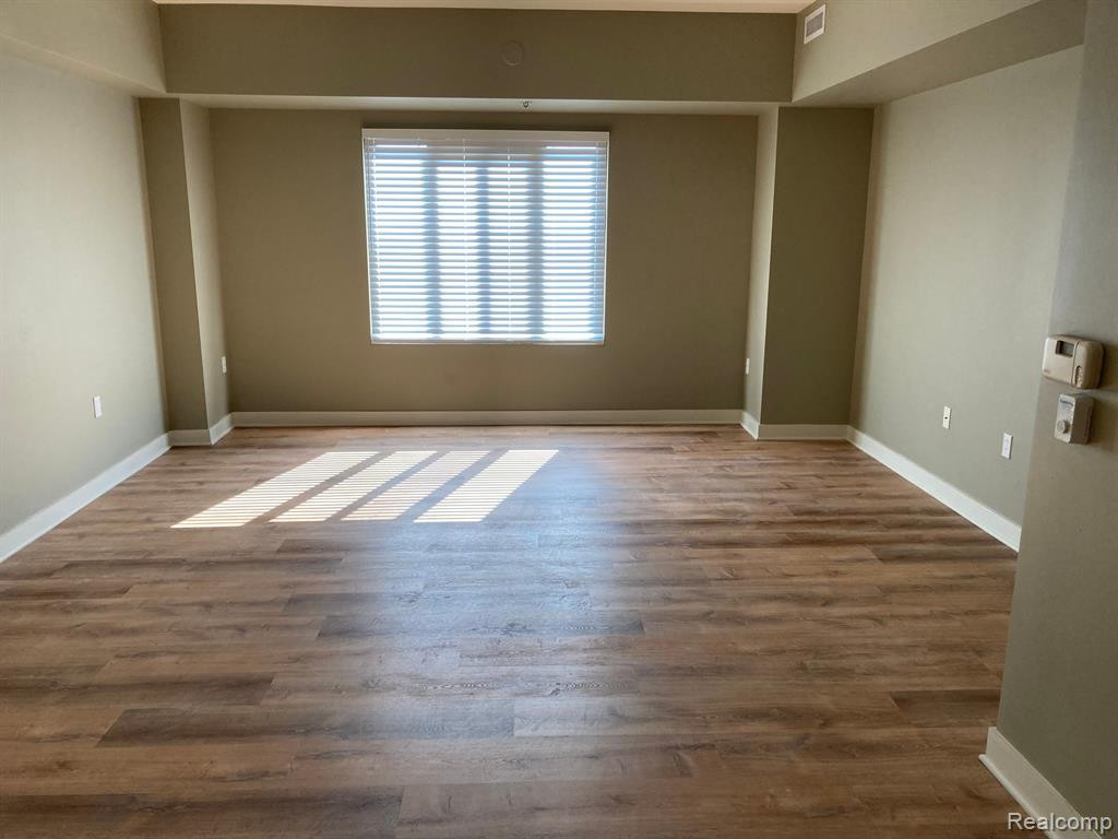 111 N ASHLEY Street, 604, Ann Arbor, MI 48104 — Photo 6