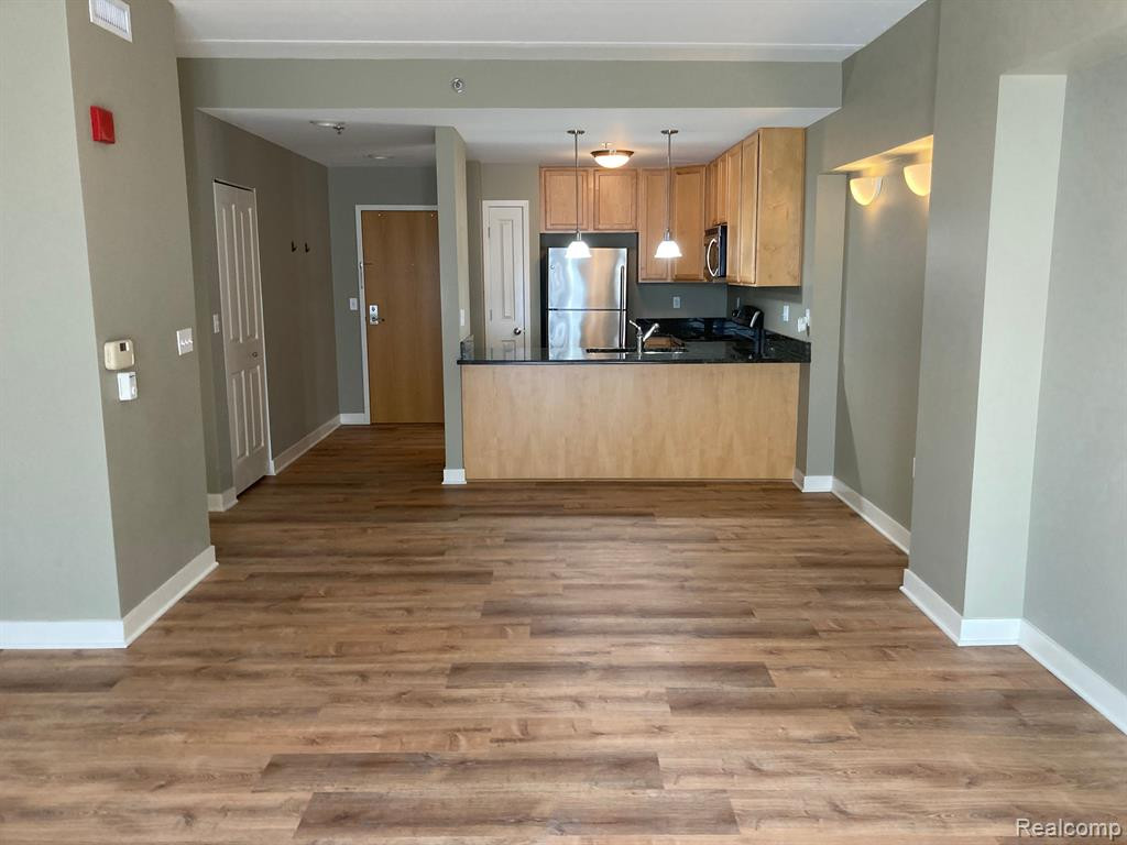 111 N ASHLEY Street, 604, Ann Arbor, MI 48104 — Photo 7