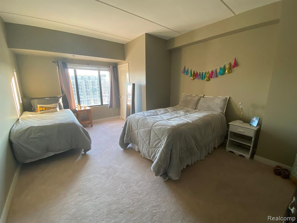 111 N ASHLEY Street, 604, Ann Arbor, MI 48104 — Photo 9