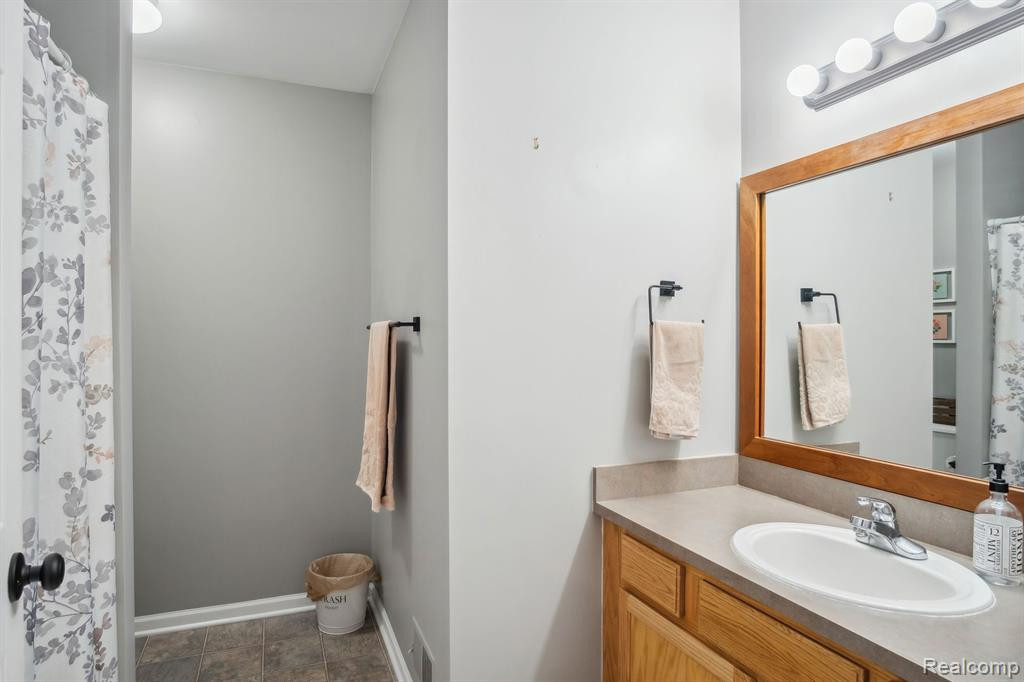 3480 Dewdrop Lane, Howell, MI 48843 — Photo 18
