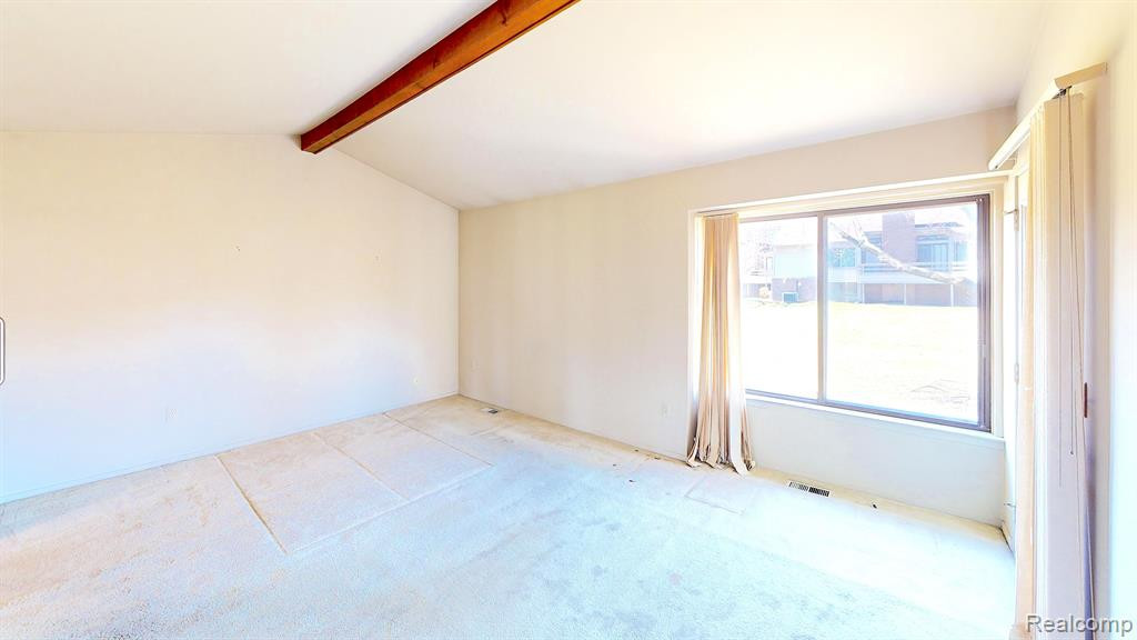 29207 E CHANTICLEER Drive, Southfield, MI 48034 — Photo 26