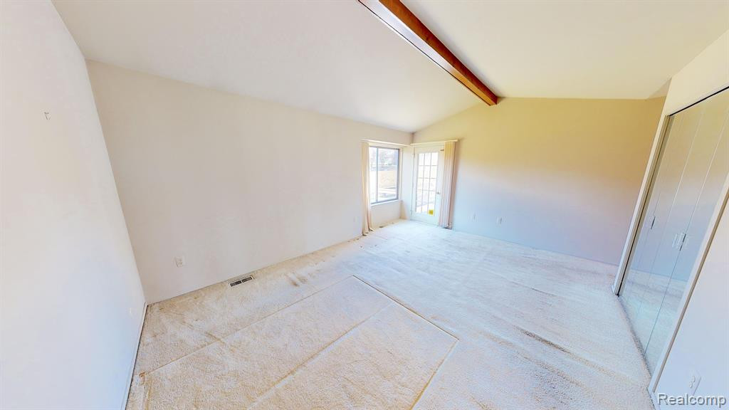 29207 E CHANTICLEER Drive, Southfield, MI 48034 — Photo 29