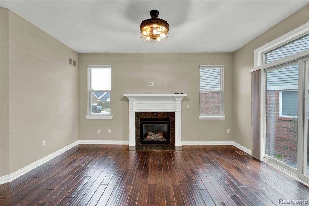 6736 BAKER, Shelby Twp, MI 48317 — Photo 10