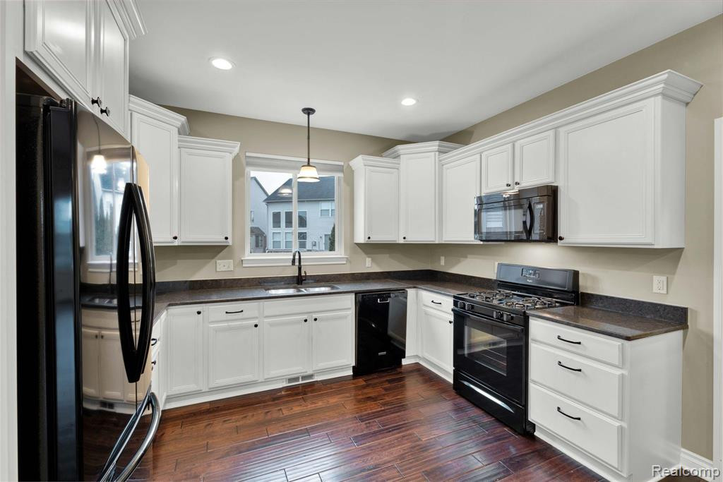 6736 BAKER, Shelby Twp, MI 48317 — Photo 18