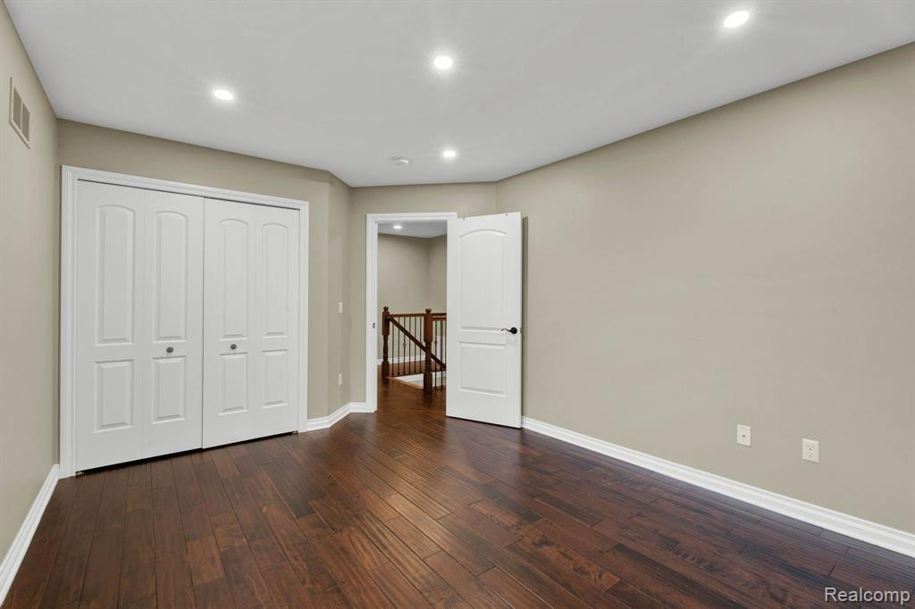 6736 BAKER, Shelby Twp, MI 48317 — Photo 30
