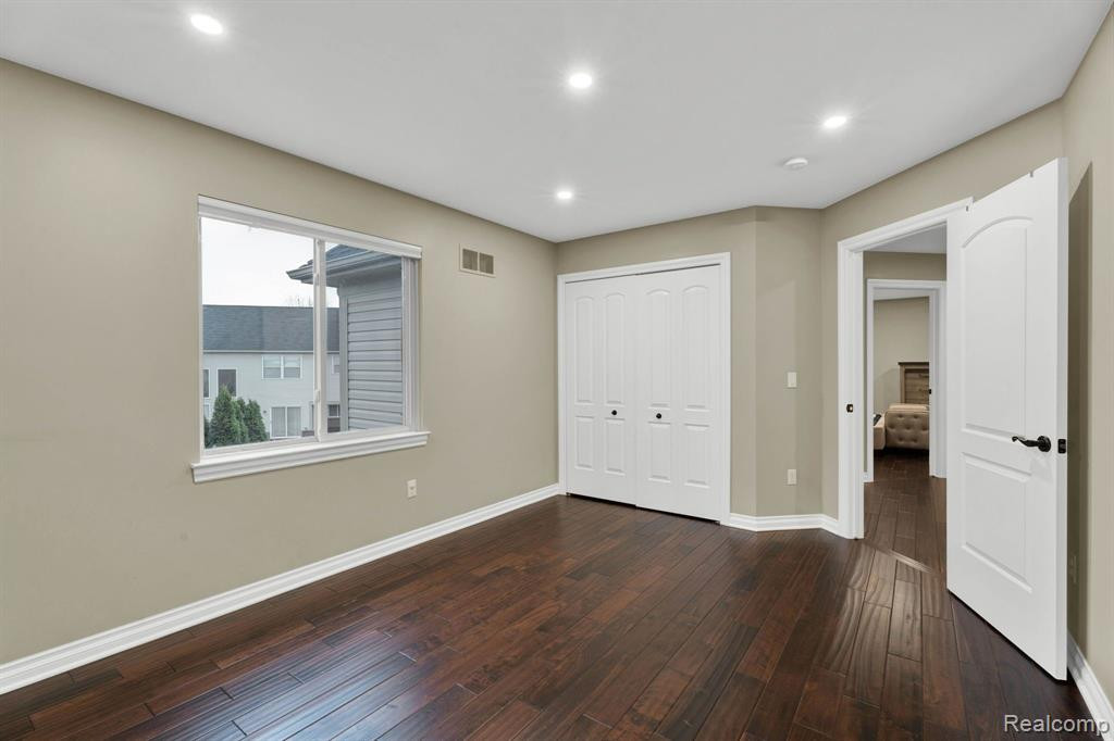 6736 BAKER, Shelby Twp, MI 48317 — Photo 31