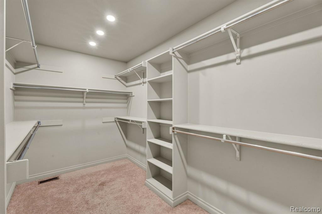 6736 BAKER, Shelby Twp, MI 48317 — Photo 35