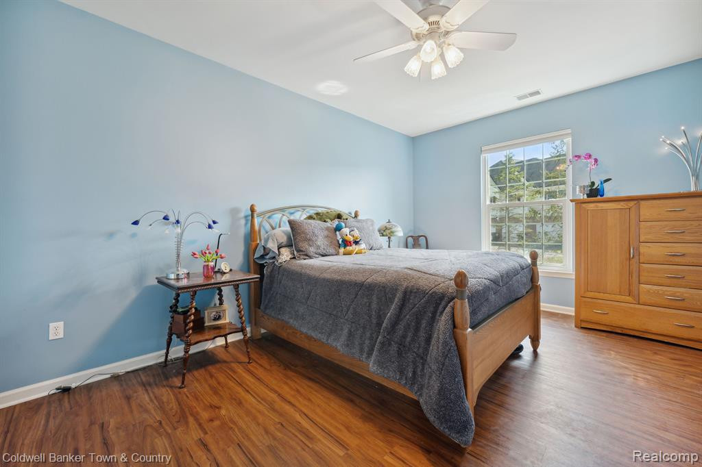 1120 RIAL LAKE Drive, Howell, MI 48843 — Photo 16