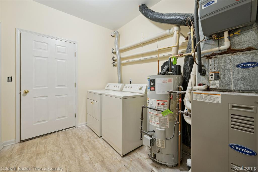 1120 RIAL LAKE Drive, Howell, MI 48843 — Photo 23