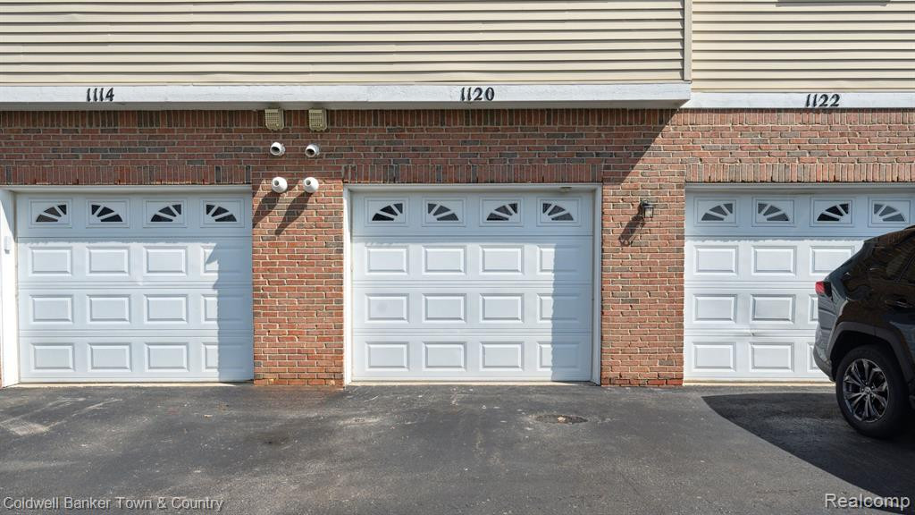 1120 RIAL LAKE Drive, Howell, MI 48843 — Photo 25