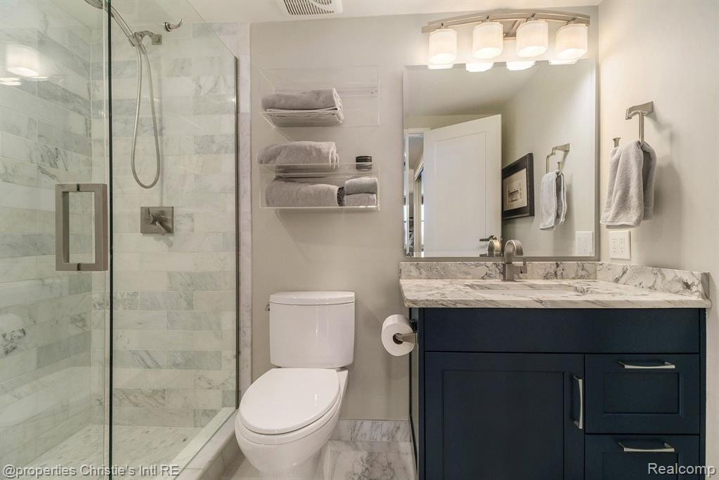 250 E HARBORTOWN Drive, 1312, Detroit, MI 48207 — Photo 22