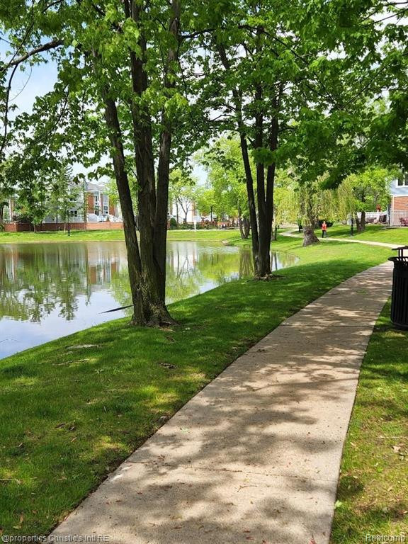 250 E HARBORTOWN Drive, 1312, Detroit, MI 48207 — Photo 30