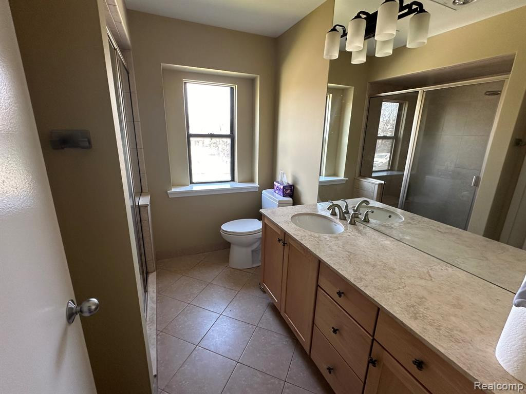 6540 RIDGEFIELD Circle, 205, West Bloomfield, MI — Photo 9