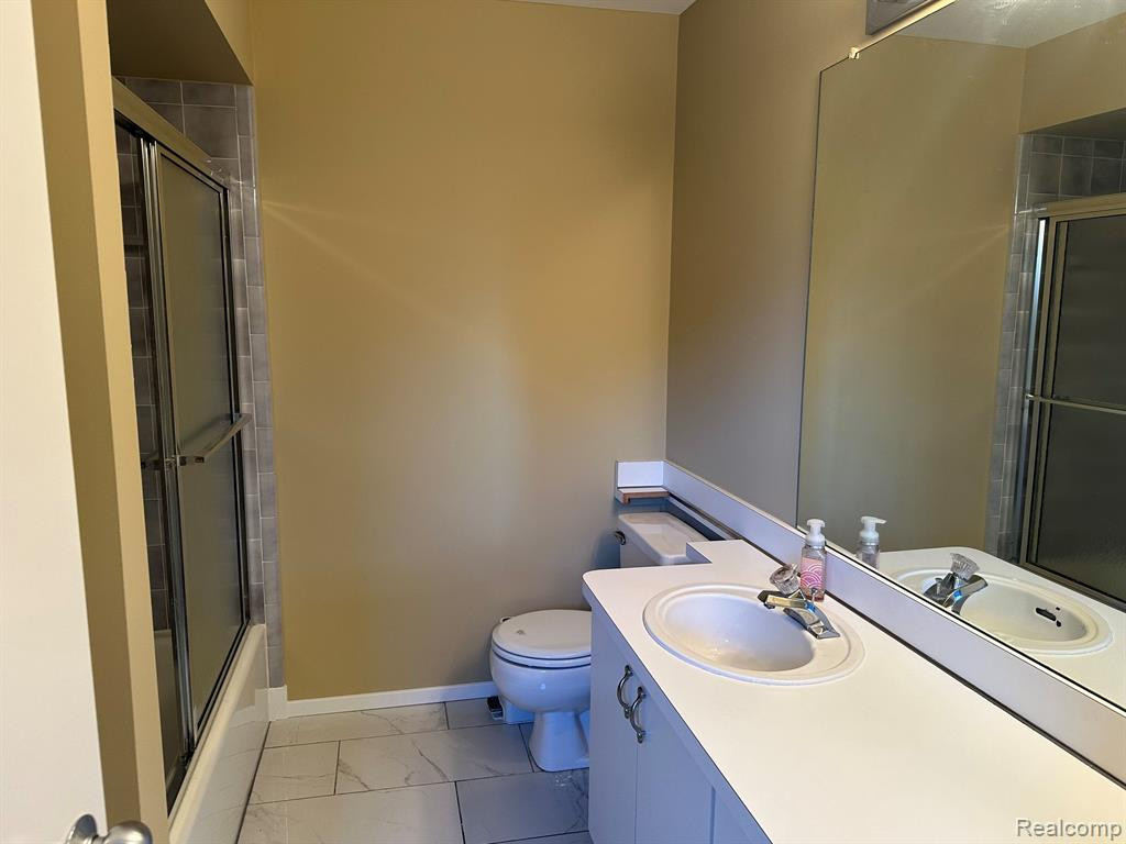 6540 RIDGEFIELD Circle, 205, West Bloomfield, MI — Photo 12
