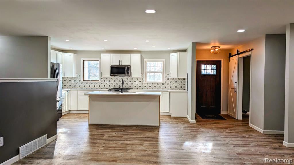 6872 HURDS CORNER Road, Mayville Vlg, MI 48744 — Photo 5