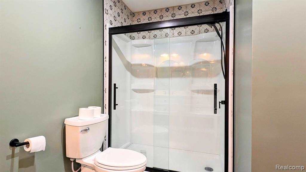 6872 HURDS CORNER Road, Mayville Vlg, MI 48744 — Photo 16