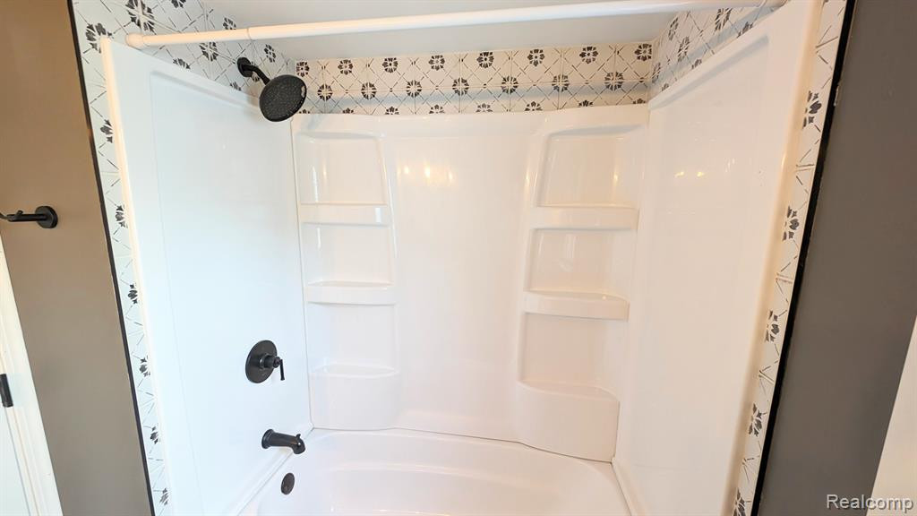 6872 HURDS CORNER Road, Mayville Vlg, MI 48744 — Photo 22