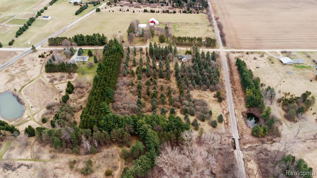 6872 HURDS CORNER Road, Mayville Vlg, MI 48744 — Photo 32