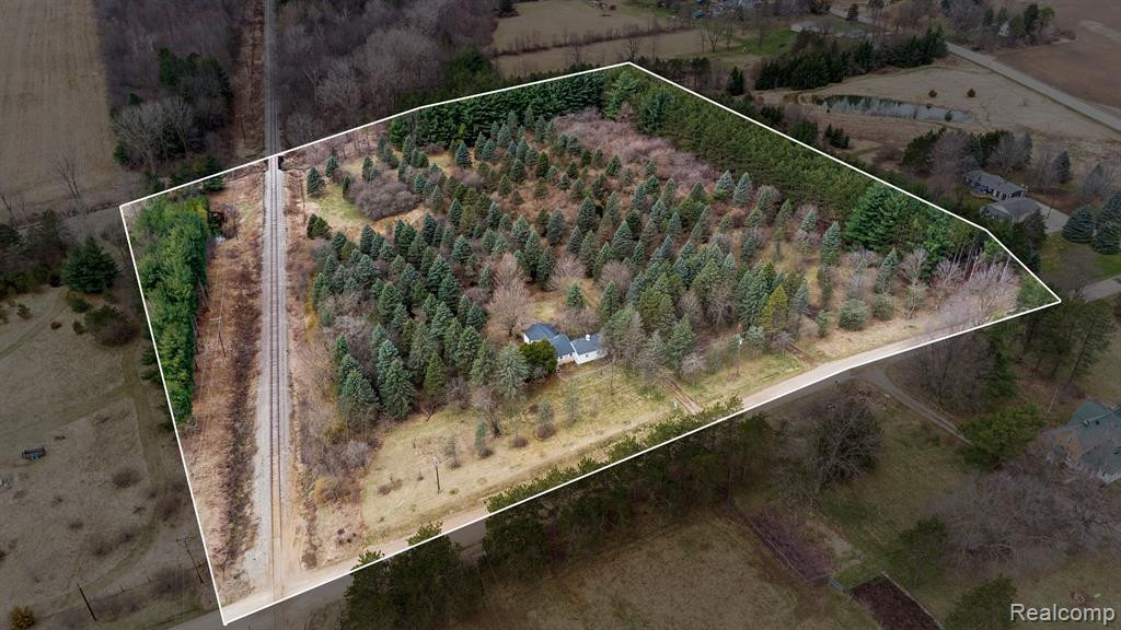 6872 HURDS CORNER Road, Mayville Vlg, MI 48744 — Photo 39