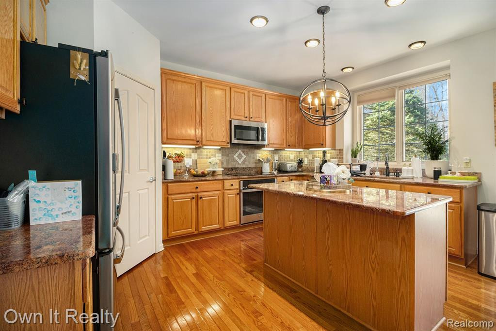 1720 TRINITY Road, Canton, MI 48187 — Photo 20