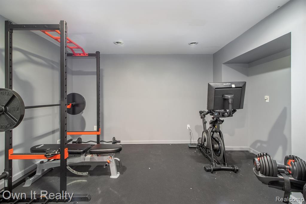 1720 TRINITY Road, Canton, MI 48187 — Photo 37