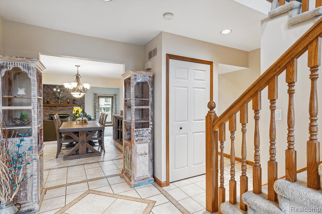 41226 MARJORAN Drive, Sterling Heights, MI 48314 — Photo 11