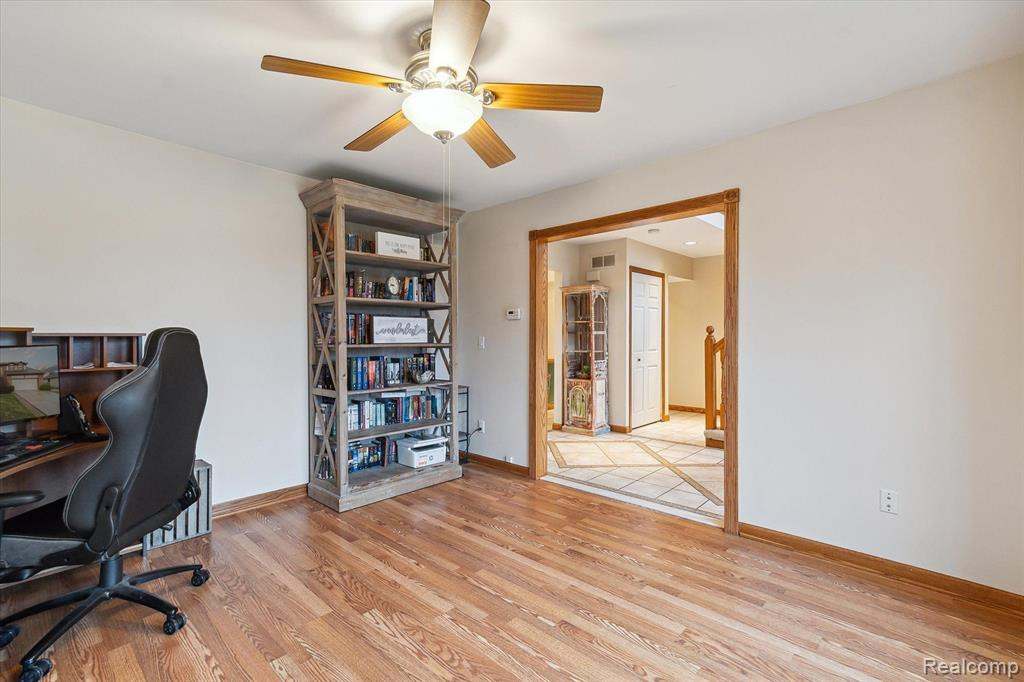 41226 MARJORAN Drive, Sterling Heights, MI 48314 — Photo 20