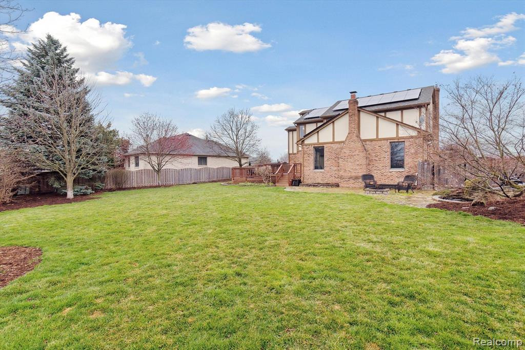 41226 MARJORAN Drive, Sterling Heights, MI 48314 — Photo 37