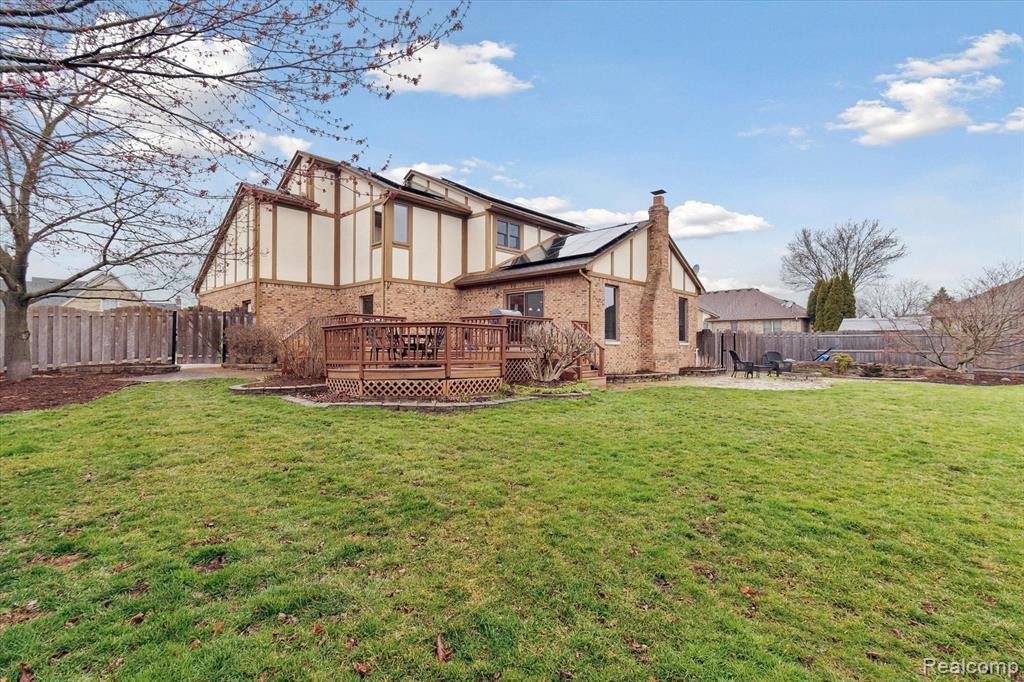 41226 MARJORAN Drive, Sterling Heights, MI 48314 — Photo 38
