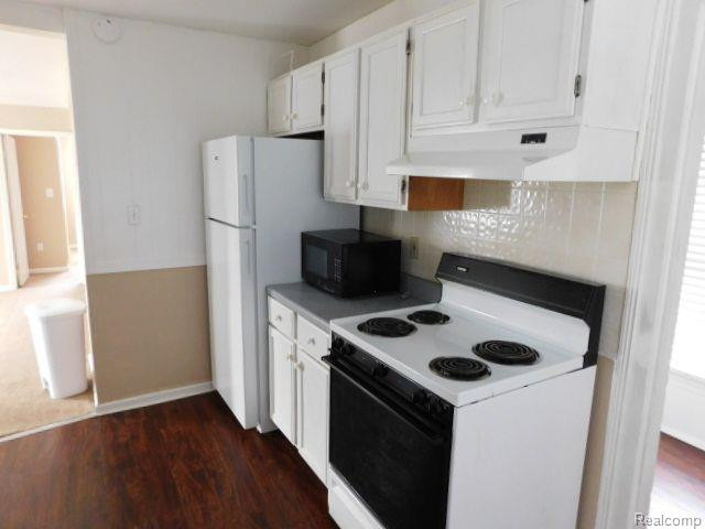 500 VINE Street, St. Clair, MI 48079 — Photo 11